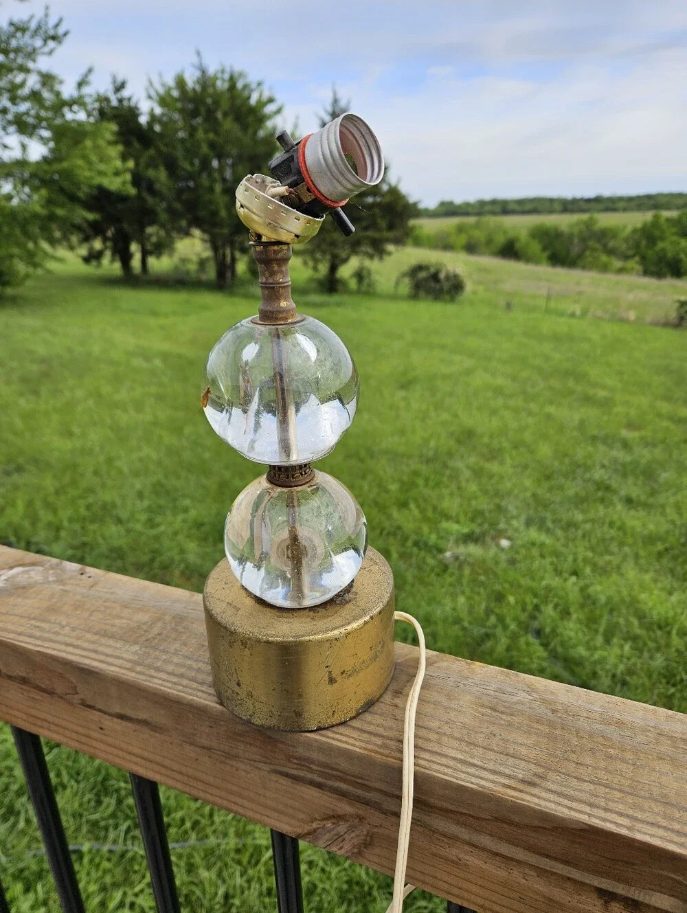 Mid Century Hollywood Regency Double Stacked Clear Glass Orb Brass Table Lamp